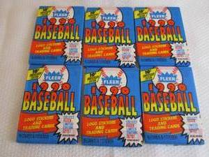 lot 88 image: 6-1990 Fleer Baseball Packs...