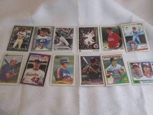 lot 106 image: Assorted Baseball Rookie Cards...
