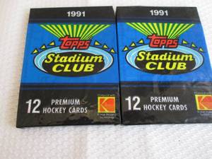 lot 121 image: 2 1991 Stadium Club Hockey Packs...