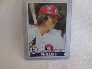 lot 123 image: 1979 Topps Mike Schmidt Card...