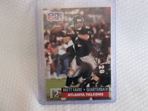 lot 146 image: 1991 Pro Set Brett Favre Rookie Car...