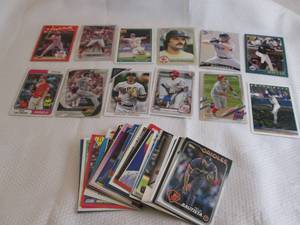 lot 233 image: 60 Assorted Baseball Star Cards...