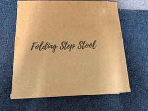 lot 34 image: Folding Step Stool