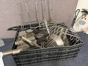 lot 59 image: Lot Of Kitchen Tools And Utensils