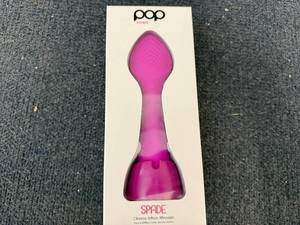 lot 90 image: Pop Sonic Spade Facial Cleanser