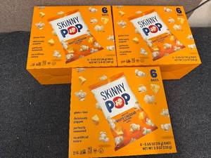 lot 118 image: 3 X 6Ct Boxes Of White Cheddar Skinny Pop