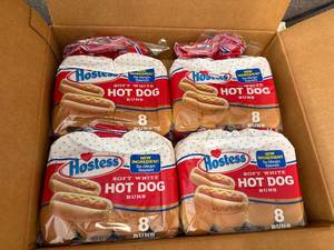lot 197 image: 4 X 8Ct Bags Of Hostess Hot Dog Buns