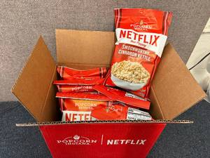 lot 206 image: 6 Bags Of Netflix Cinnamon Kettle Corn