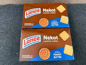 lot 233 image: 2 X 20Ct Packages Of Lance Nekot Sandwhich Cookies