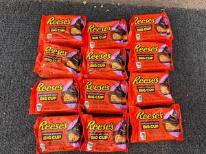 lot 241 image: 12 ReeseS Chocolate Lava Big Cups