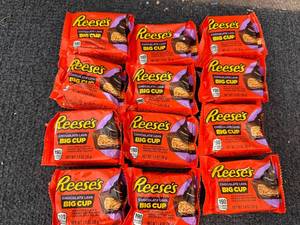 lot 242 image: 12 ReeseS Chocolate Lava Big Cups