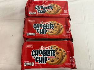 lot 141 image: Bentons Chewy