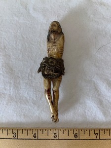 lot 13U image: Antique Carved Figure of Christ