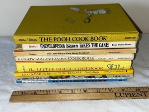 lot 26U image: Collection of 10 Vintage and Classic Childrens Cookbooks