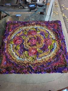 lot 116G image: Vibrant Handcrafted Square Rug with Floral Design