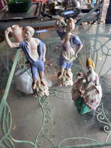 lot 119G image: Vintage Porcelain Figurines Set & Clown Costume Sewing Pattern