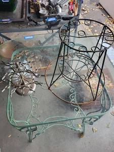 lot 141G image: Vintage Metal Plant Stand & Achilles Carousel