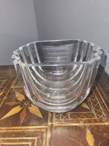 lot 249U image: Engraved Crystal Bowl Alumni Service Award 1991