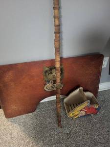 lot 250U image: Vintage Corticelli Spool Silk Board & Decorative Collectibles Lot