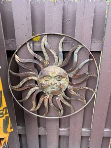 lot 2G image: Vintage Metal Sun Wall Art Sculpture