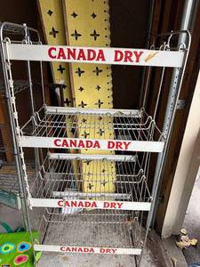lot 19G image: Vintage Canada Dry Metal Display Rack for Collectors