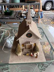 lot 93G image: Vintage Glitter Church with Nativity Figures and Lights