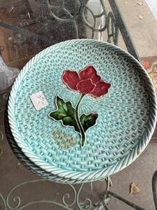 lot 99G image: Vintage Set of 4 Decorative Majolica Green with Floral Ceramic Plates