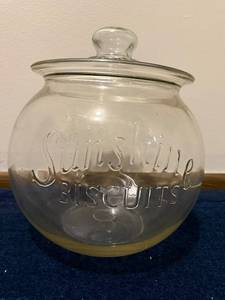 lot 99U image: Vintage Sunshine Biscuits Glass Jar with Lid