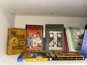lot 131U image: Vintage and Modern Book Collection Childrens Classics & Novels