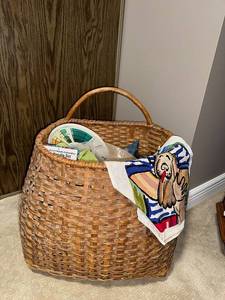 lot 138U image: Wicker Basket with Assorted Needlework and Embroidery Supplies