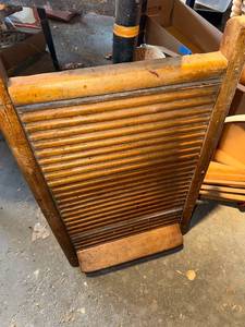 lot 155G image: Vintage Wooden Washboard Antique Laundry Decor