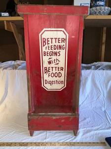 lot 123G image: Vintage Dr. MacDonalds Vy-Tab-O-Lator Feed Cabinet