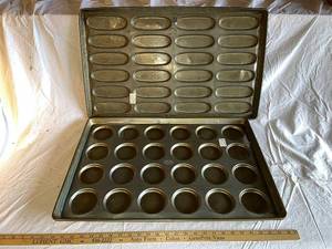 lot 126G image: Vintage EKCO Metal Baking Pan with Muffin & Bread Trays