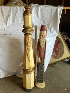 lot 166G image: Hand-Carved Wooden Santa Claus Statues - Festive Holiday Decor