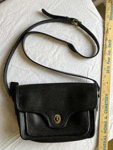 lot 216U image: Vintage Coach Black Leather Crossbody Bag