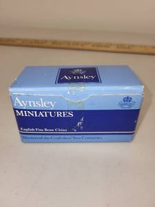 lot 9H image: Aynsley Miniatures English Fine Bone China Squirrel Figurine with Box