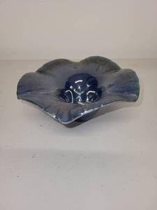 lot 17H image: Iridescent Blue Art Glass Bowl with Flared Edge