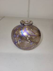 lot 45H image: Hand-Blown Iridescent Art Glass Vase 3.5 Inches Tall