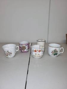 lot 58H image: Assorted Vintage Porcelain Cups and Toothbrush Holder Set