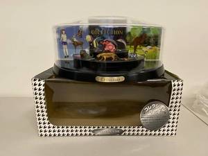 lot 18BC image: Collection Case H101 Display Protector for Collectibles with Unique Graphics