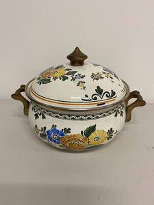 lot 23BC image: Vintage Asta Enamel Cookware with Lid, Floral Design, Wooden Handles, Decorative Pot