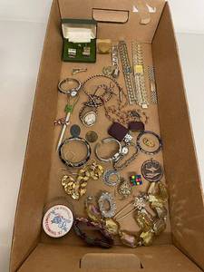 lot 9K image: Vintage Jewelry Lot Watches, Cufflinks, Bracelets, Pins, Miscellaneous Accessories
