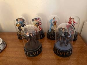 lot 92 image: Set of 6 Elvis Presley Musical Dome Figurines by Heartbreak Hotel