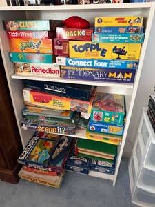 lot 97 image: Large Collection of Classic Board Games and Puzzles
