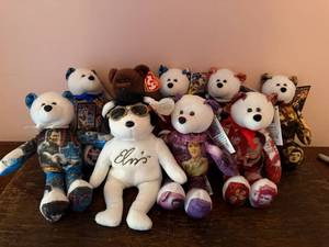 lot 129 image: Elvis Presley Beanie Bear Collection with Tags and Gallery Treasures Plush