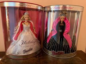 lot 138 image: Set of 2 Collector Barbie Dolls 2001 Holiday Celebration and Happy Holidays