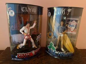 lot 141 image: Set of 2 Elvis Presley Action Figures Karate and Blue Hawaii in Original Packaging