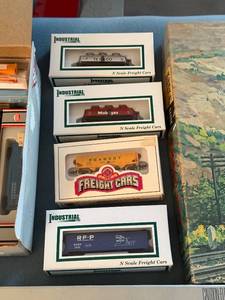 Large Collection of N Scale Model Trains, Sets, Freight Cars, and Accessories