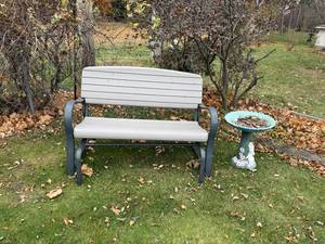lot 299 image: Outdoor Patio Bench and Decorative Bird Bath Set