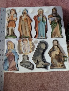 lot 225 image: Porcelain Nativity Scene Figurine Set with Original Tray